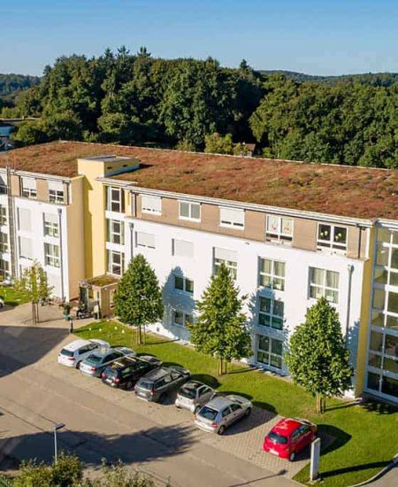 Servicehaus Sonnenhalde Pflegeheim Westerheim Vorderansicht